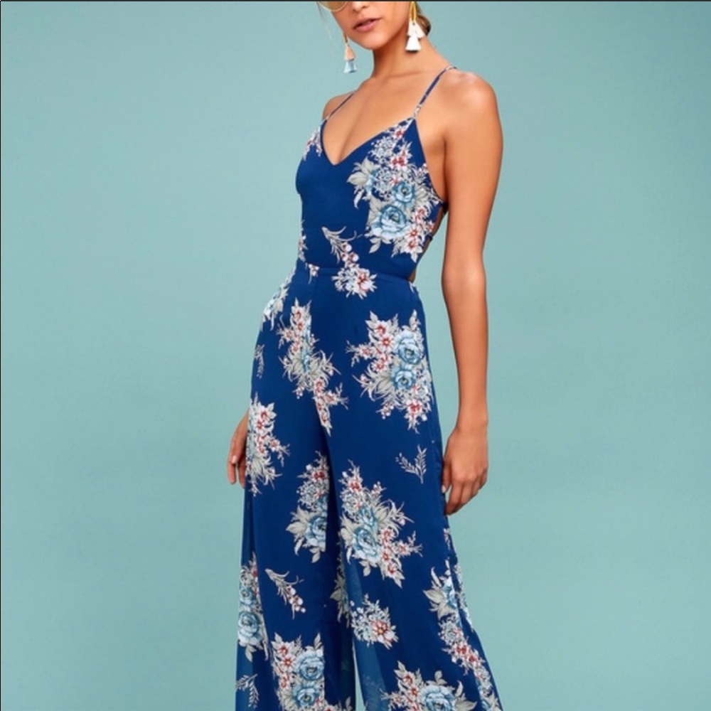 Lulu’s floral jumpsuit